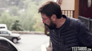 Helpless tourist babe trades her juicy lil cunt for a place to crash at