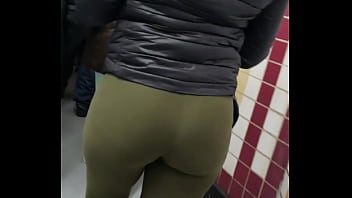 Her booty dont stop
