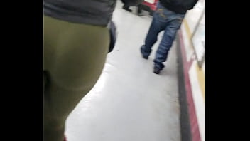 Her booty dont stop