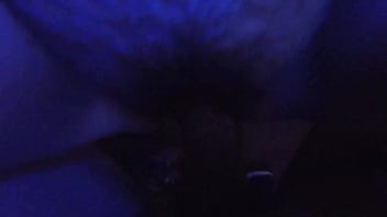 Qué rica y jugoga tiene su chuchita esta mujer y al final se ríe como una loca