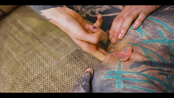 Alt queen gets her ass opened up