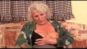 Slut Blowbang And Massive Swallowing 5 thumbnail