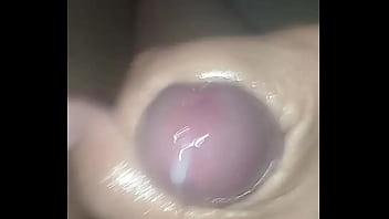 Pantalones Orinados Con Pañal De Tela Completa Mente Empapado Y Mojado Con Olor A Amoniaco Y Múltiples Orgasmos thumbnail