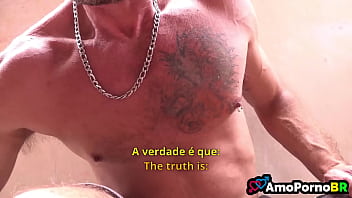 Comportamento em casa da minha esposa estava diferente por causa do padrasto