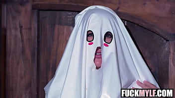 Stepmom's ghost cross over