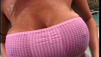 Donita dunes jiggling knockers