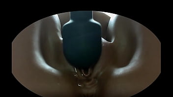 Corrida y gemidos mientras juegan con mi coño