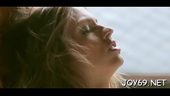 Nice vibrator fite hot teen pussy