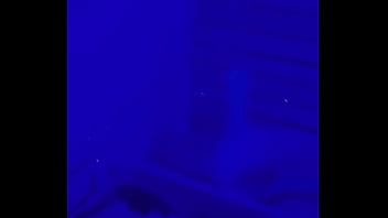 Très chaude avec cette séance de sauna