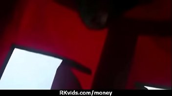 Amateur chick takes money for a fuck 2