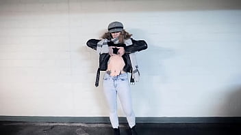 Xxl anal casting kira