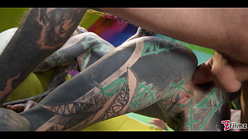 2 goth girls threesome with anal gapes prolapse