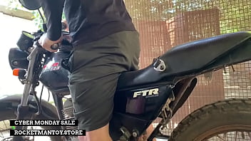 Automatic robot blowjob machine allows man in lockdown to have sex with old japanese bike