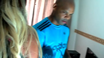 Evy kethlyn fudendo com negão