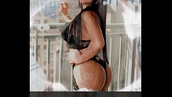 Com um corpo delicado e toda lisinha