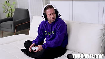 Let your stepmommy show you why pussies are not overrated