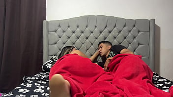 Hijastro le confiesa a su madrastra que le tiene muchas ganas desde el primer día