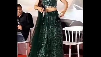 Hot sexy girl dance india rashmika manda