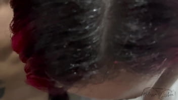 Molhadinha na minha lingerie esperando os dois machos me devorar