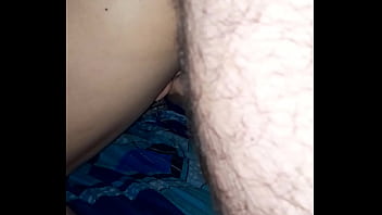 Polla negra le entra y la hace venir