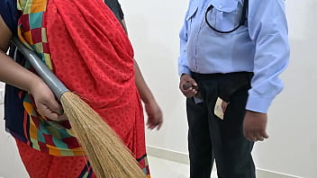 Servant jerking guard dick