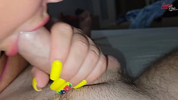 I lost my cum in stepmom's pussy