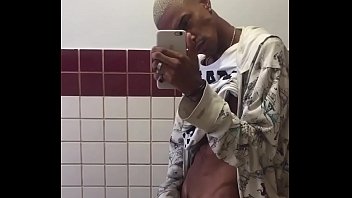 Yuri Oberon Big Bulge Exhibitionist thumbnail