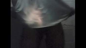 Bottom Gay Dancing From El Salvador thumbnail