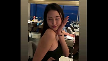 Singapore sexy milf melody sit looking sexy before sex in hotel room