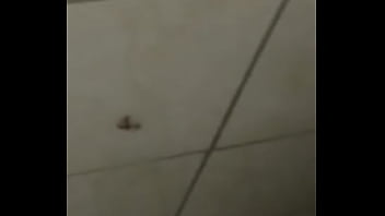 Baratas fodendo loucamente vericalmente pt2 Baratas fodendo loucamente vericalmente pt2