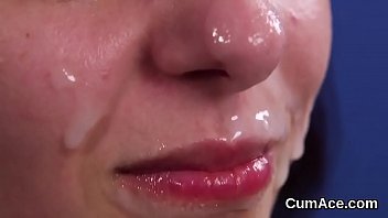 Sexy bombshell gets jizz shot on her face sucking all the semen