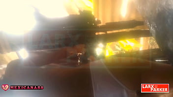 Kassandra comienza a enseñar todo lo bonito que tiene y dan ganas de chuparle todo