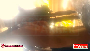 Kassandra comienza a enseñar todo lo bonito que tiene y dan ganas de chuparle todo