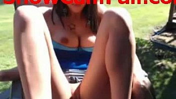 Sexy Girl Cams In Her Backyard Again thumbnail