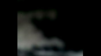 B showing herself to her gf because she is on heat and want to do sone fun with him