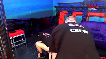 Ggg gangbang live shooting blonde vs brunette