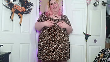 Desperate bbw orgasms in sun dress