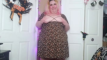 Desperate bbw orgasms in sun dress