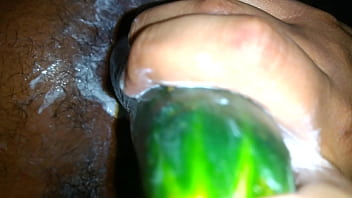 Anal Con Pepino thumbnail