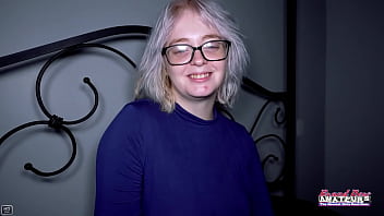 Platinum blonde coed annie archer gives a bj and gets her wet muff pounded