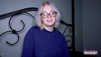 Platinum blonde coed annie archer gives a bj and gets her wet muff pounded