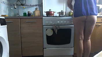 I'm watching cute teen assol in the kitchen after hot sex