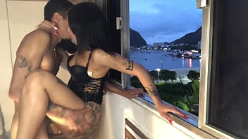 Fudi ela na janela olhando pra praia gostosa ganhou cacete com japaaa rodrigues