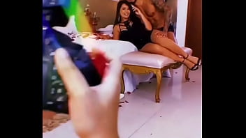 Abeja reina morena sexy privacy