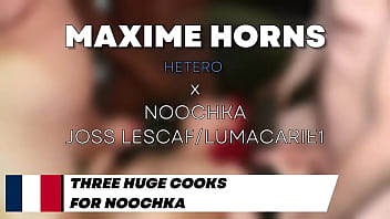 Noochka a toujours rêvé d’être prise par plusieurs hommes cette fois on a exaucé tous ses fantasmes au le ch