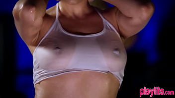 Sporty babes showing off their perfect bodies