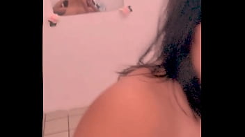 Cogiendo con el albañil en corto