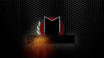 Cougar sara jay finger fucks that pussy & shakes her big phat ass