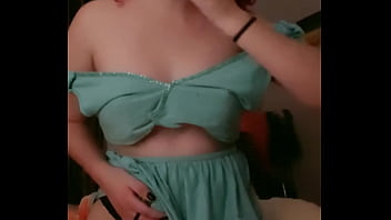 Gatas se exibindo ao pelo mundo