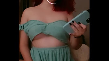 Gatas se exibindo ao pelo mundo